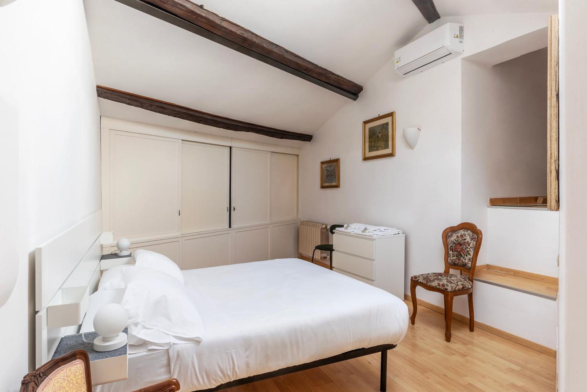 Manara 29 - Fromhometorome Apartment Rome
